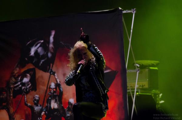 Arch Enemy - Peace and Love 2012 Torsdag