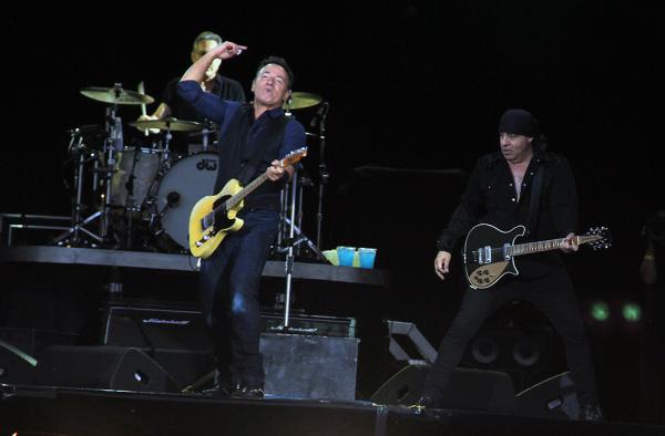 Bruce Springsteen & the E Street Band 2